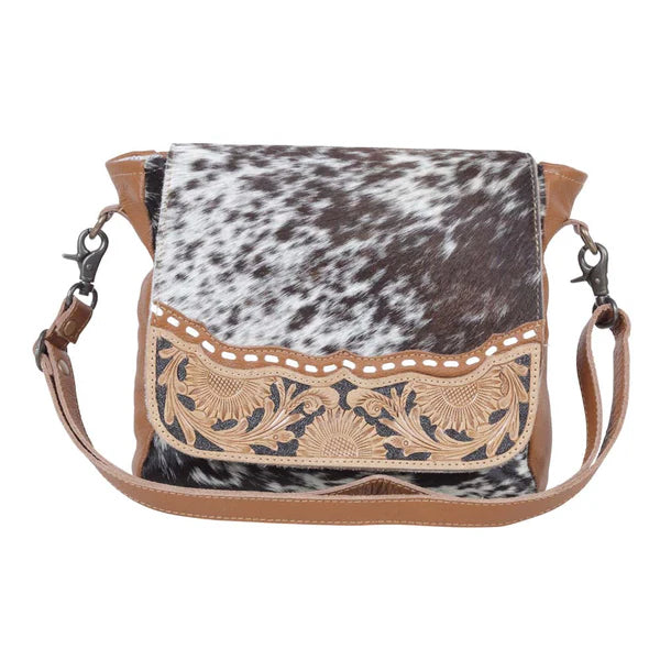 Mangnifigue Concealed Carry Myra Bag